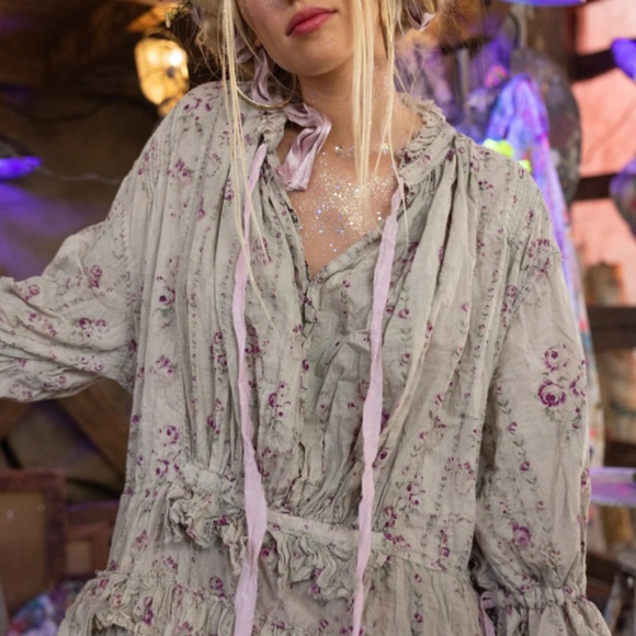 🪻NWT MAGNOLIA PEARL Ainsley Gown🪻 - Picture 8 of 16